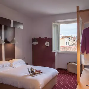 Dome Hotell